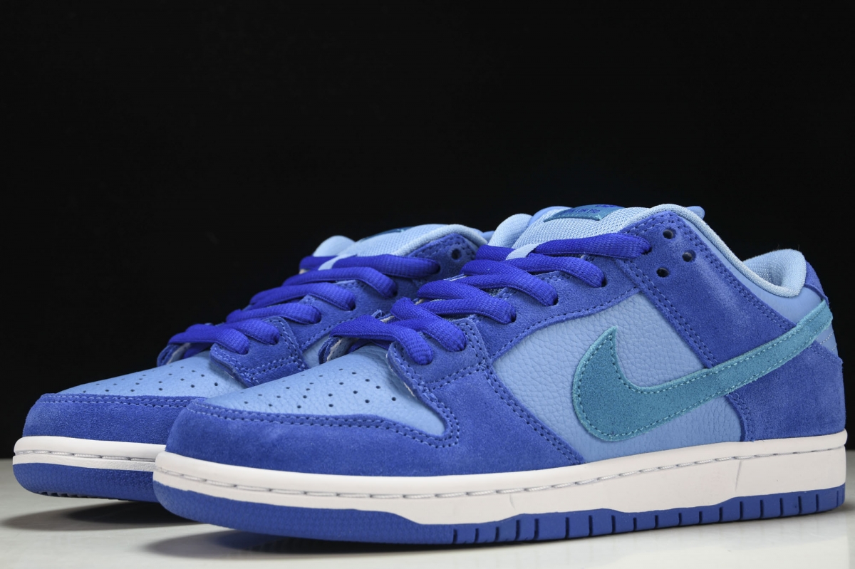 Nike SB Dunk Low Blue Raspberry