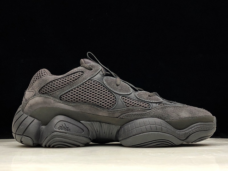 ad*s Y**zy 500 utility black