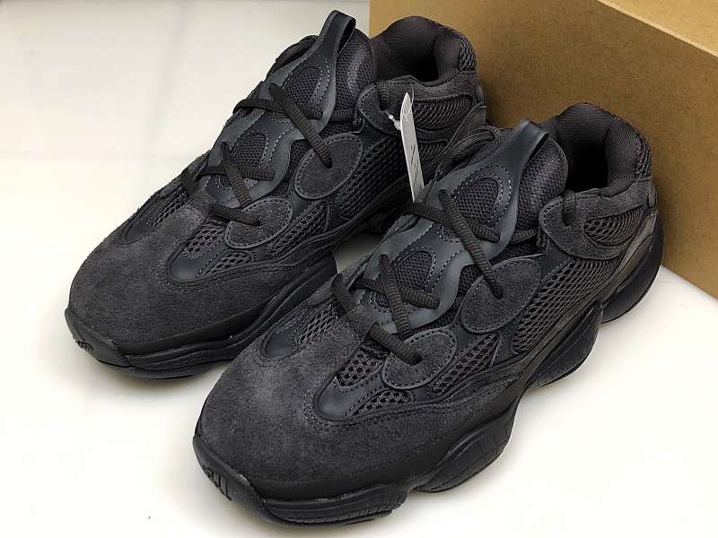 ad*s Y**zy 500 utility black