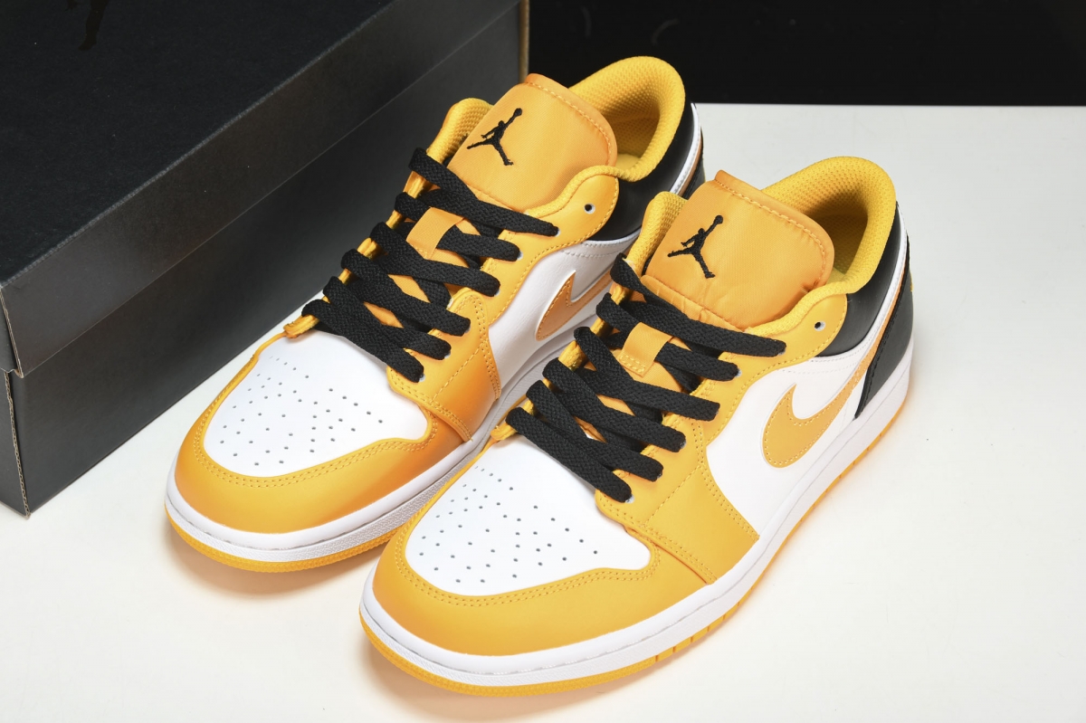 Jordan 1 Low Taxi