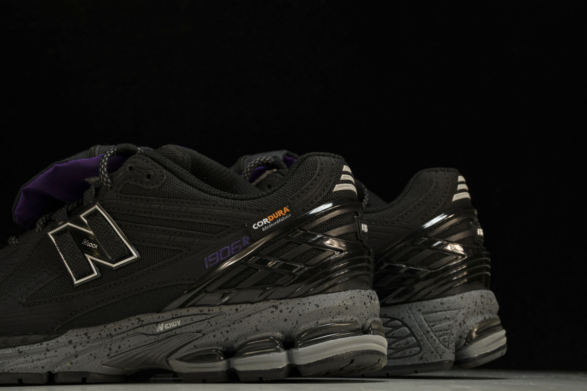 New Balance 1906R Cordura Pocket Black