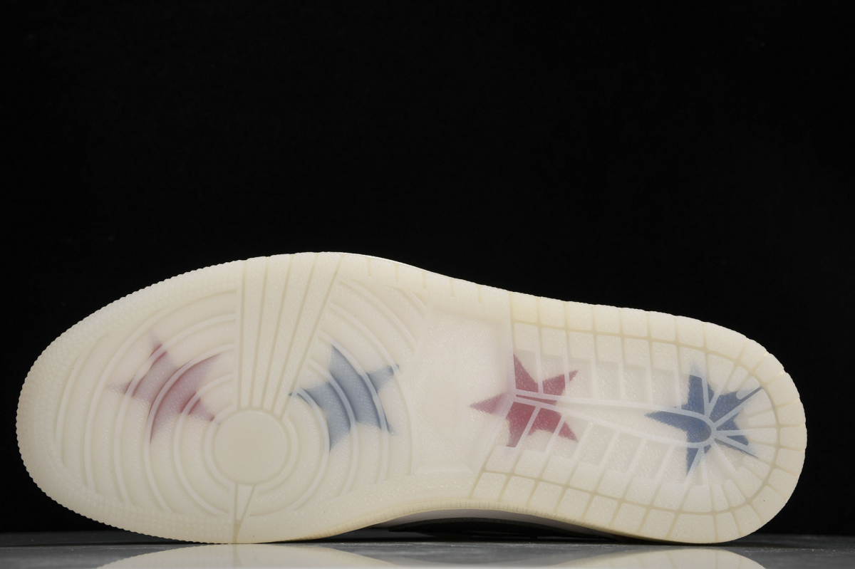 Jordan 1 Retro Low OG Trophy Room