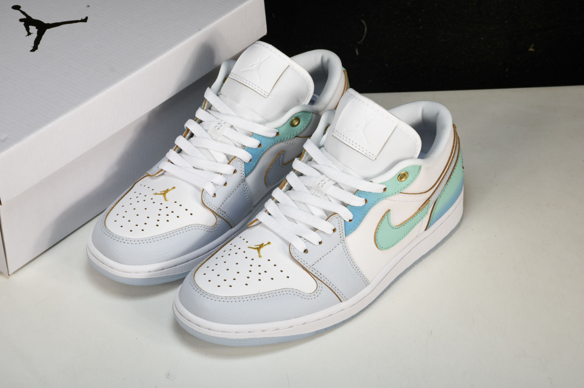 Jordan 1 Low SE Emerald Rise