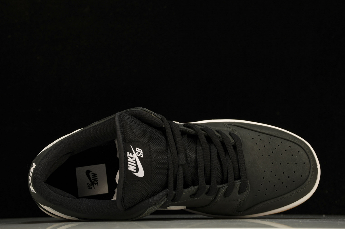 Nike SB Dunk Low Pro Black Gum