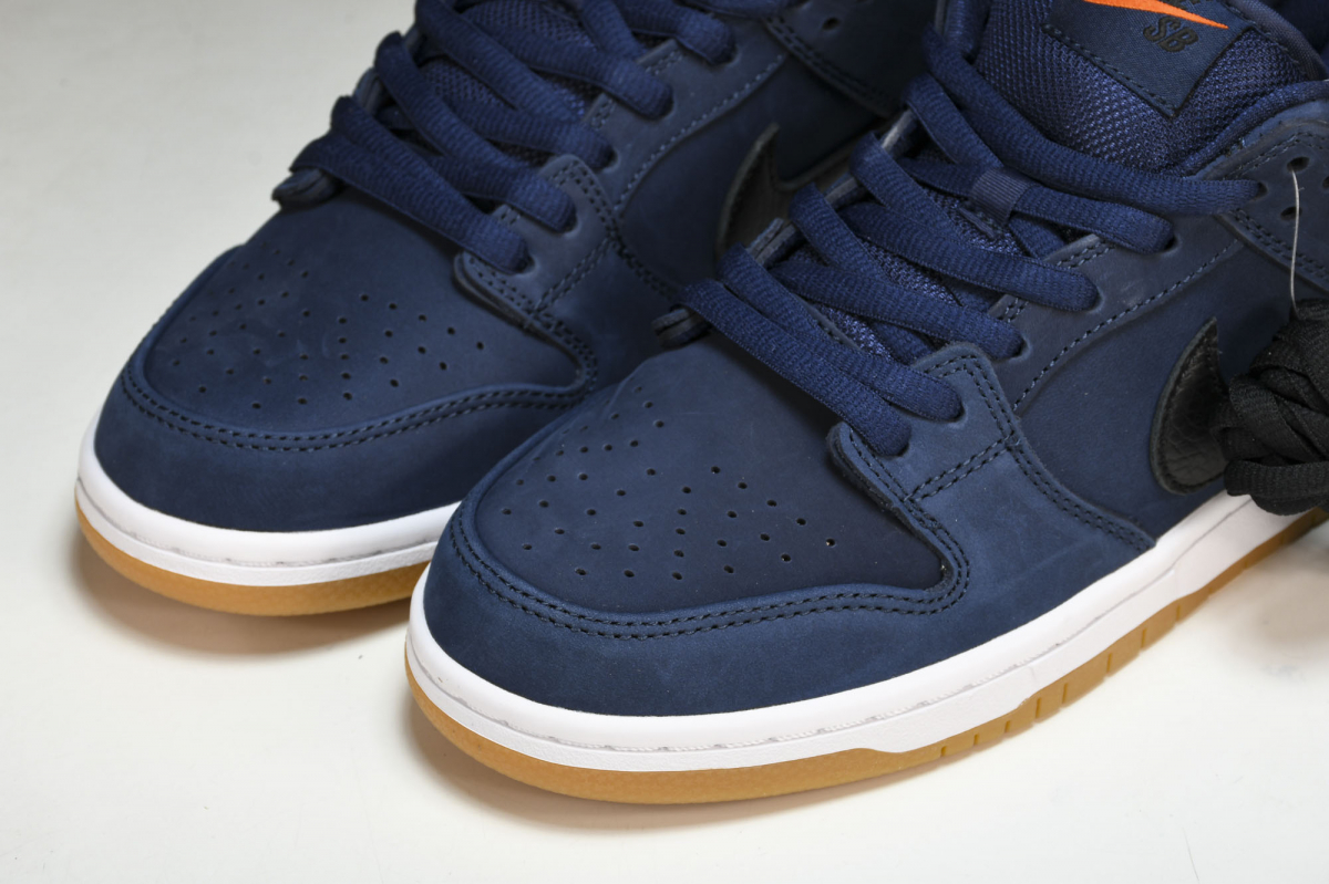 Nike SB Dunk Low Navy Black Gum