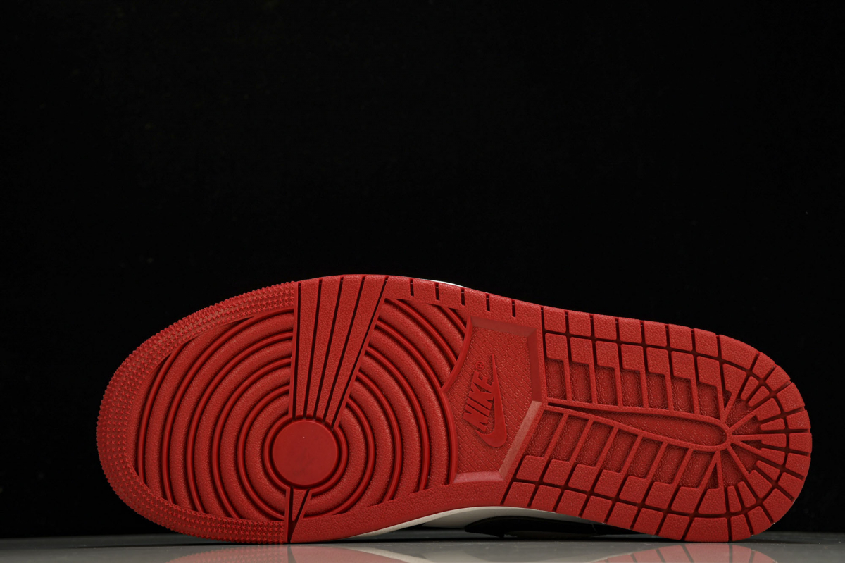 Jordan 1 Low Bred Toe 2.0