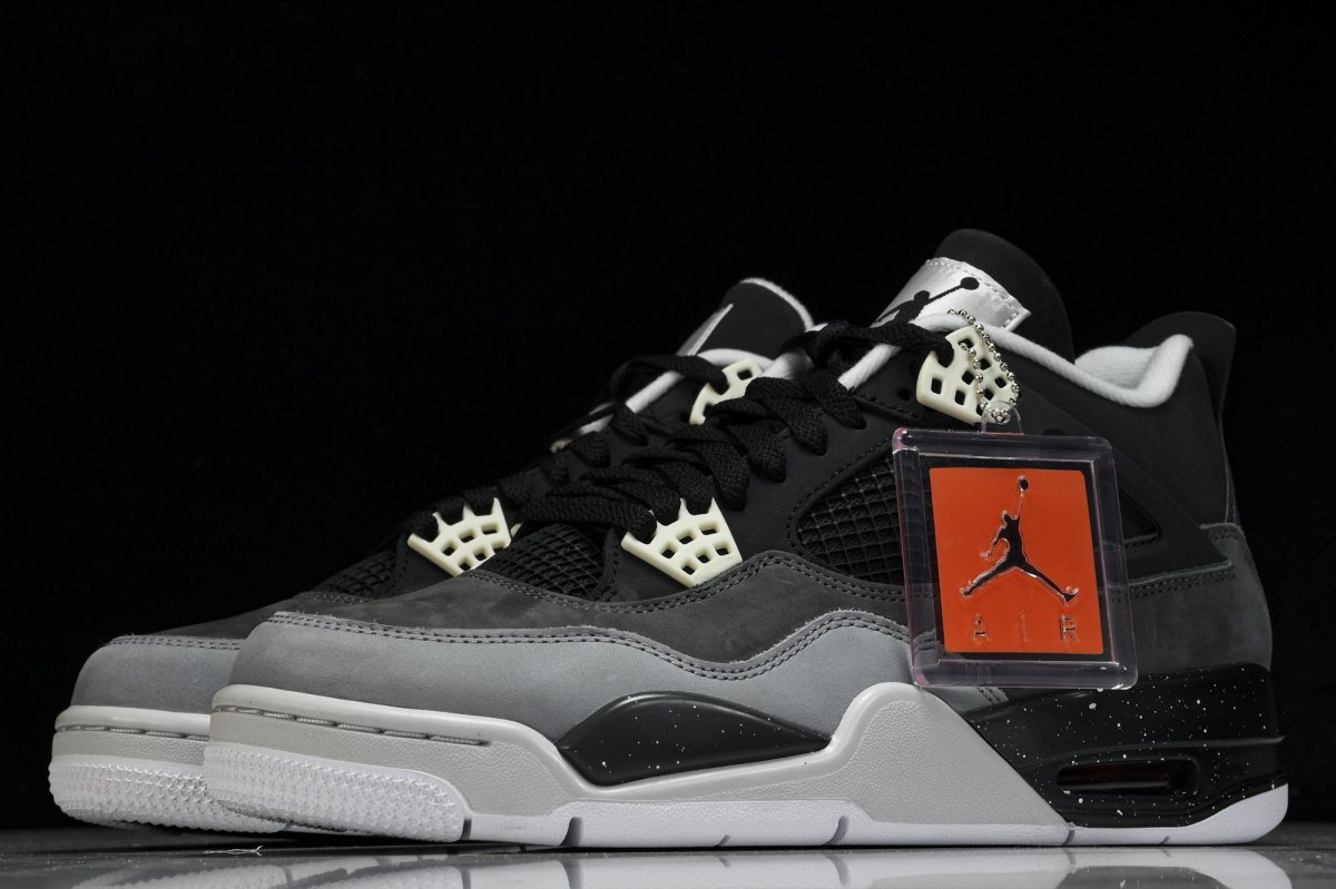 Jordan 4 Retro Fear Pack