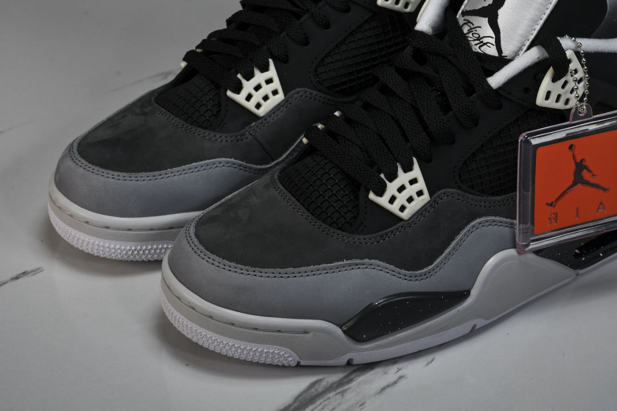 Jordan 4 Retro Fear Pack