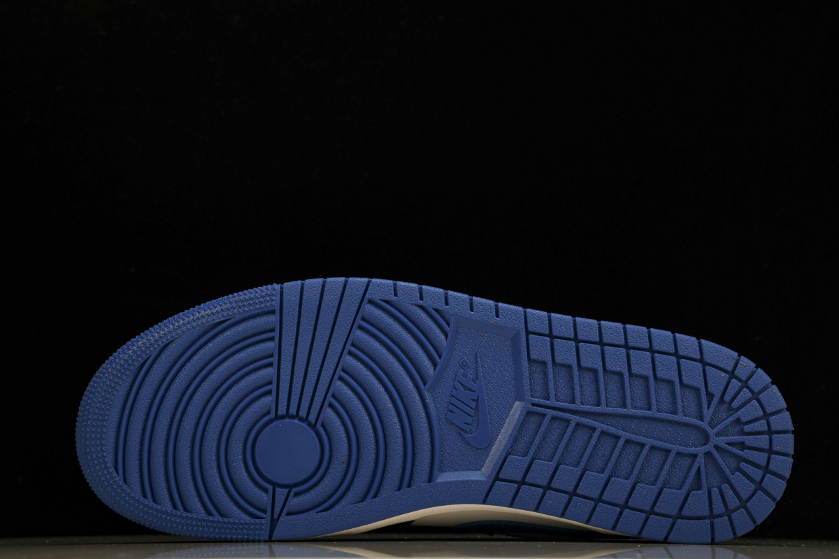 Jordan 1 Low Alternate Royal Toe