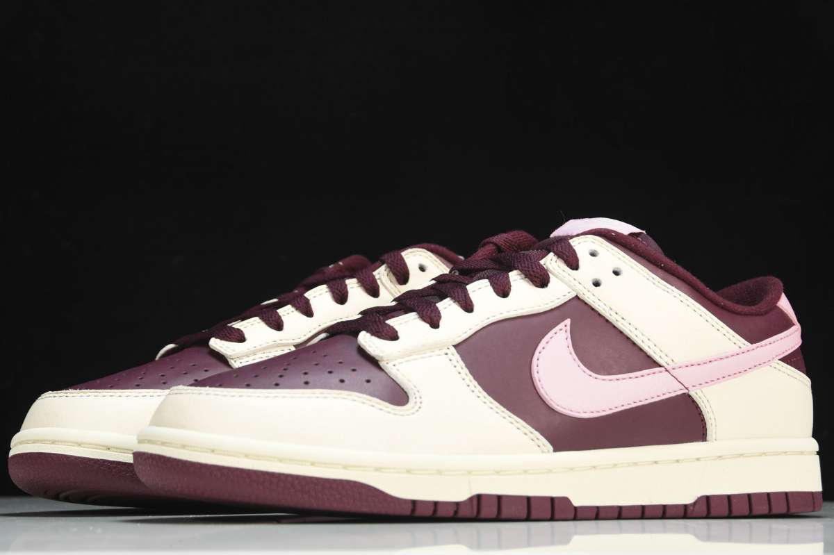 Nike Dunk Low Retro PRM Valentine''s Day