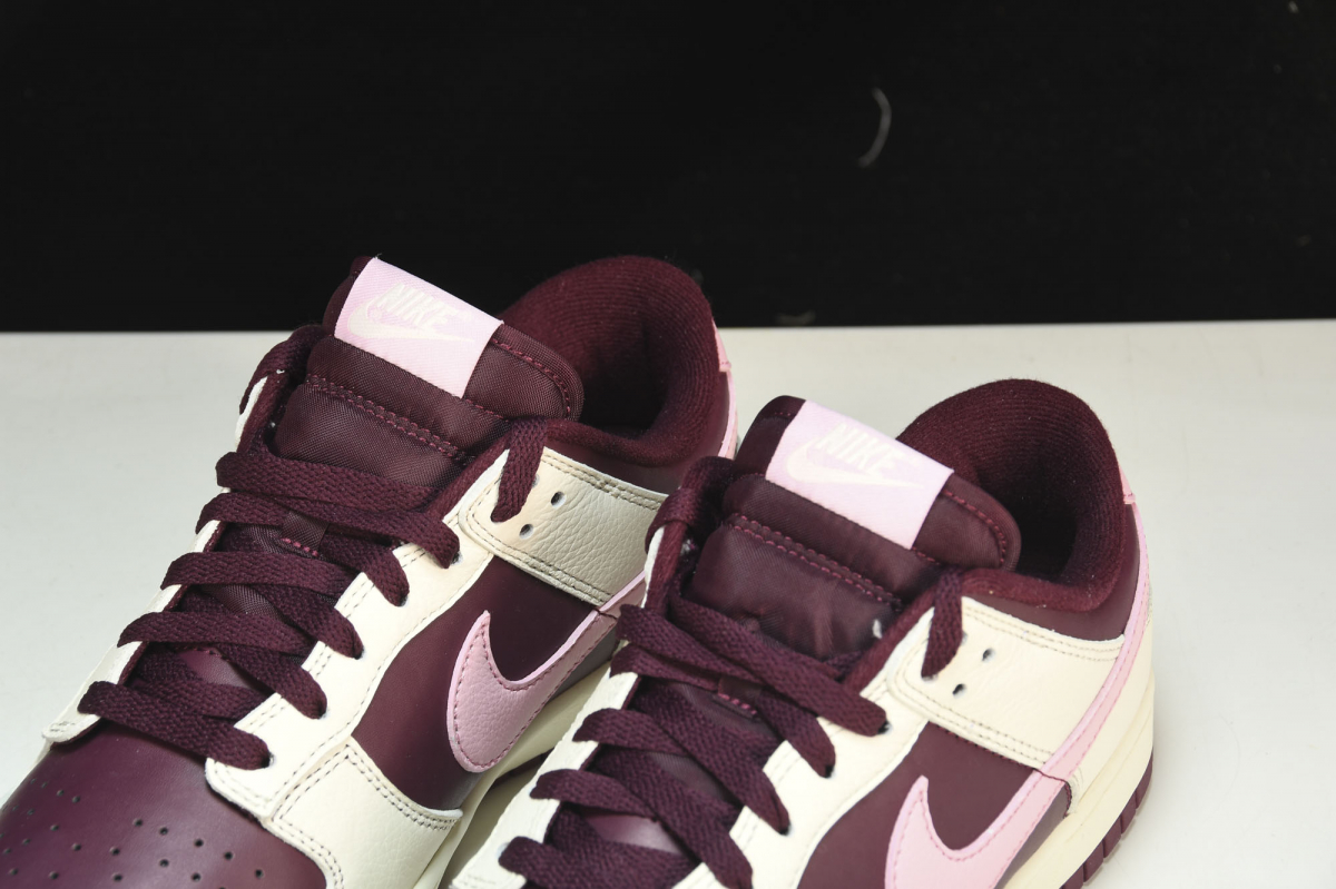 Nike Dunk Low Retro PRM Valentine