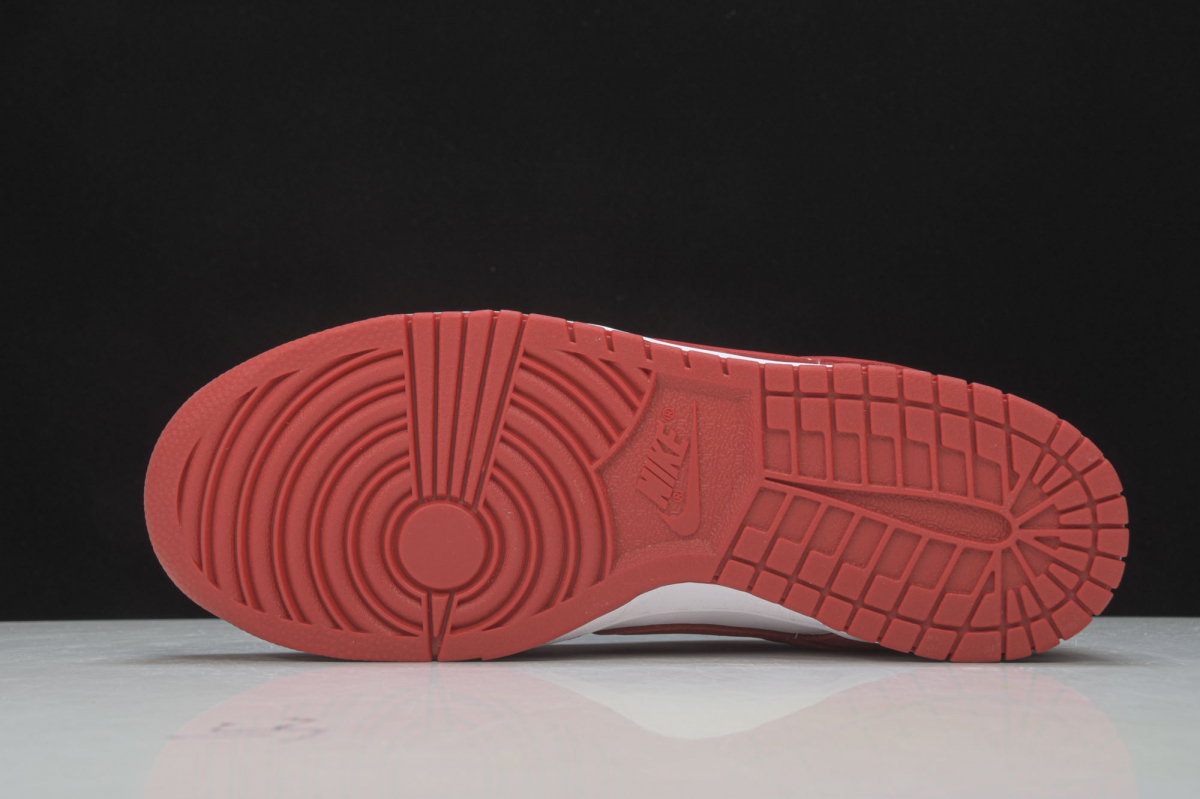 Nike Dunk Low Retro University Red
