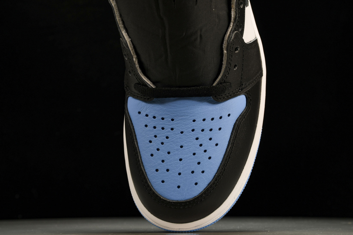 Jordan 1 Retro High OG UNC Toe
