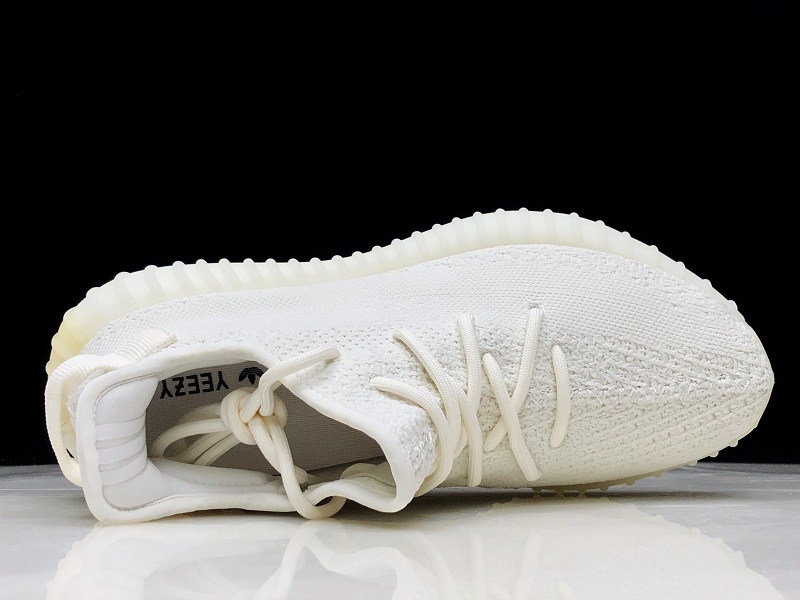 ad*s Y**zy boost 350 v2 cream