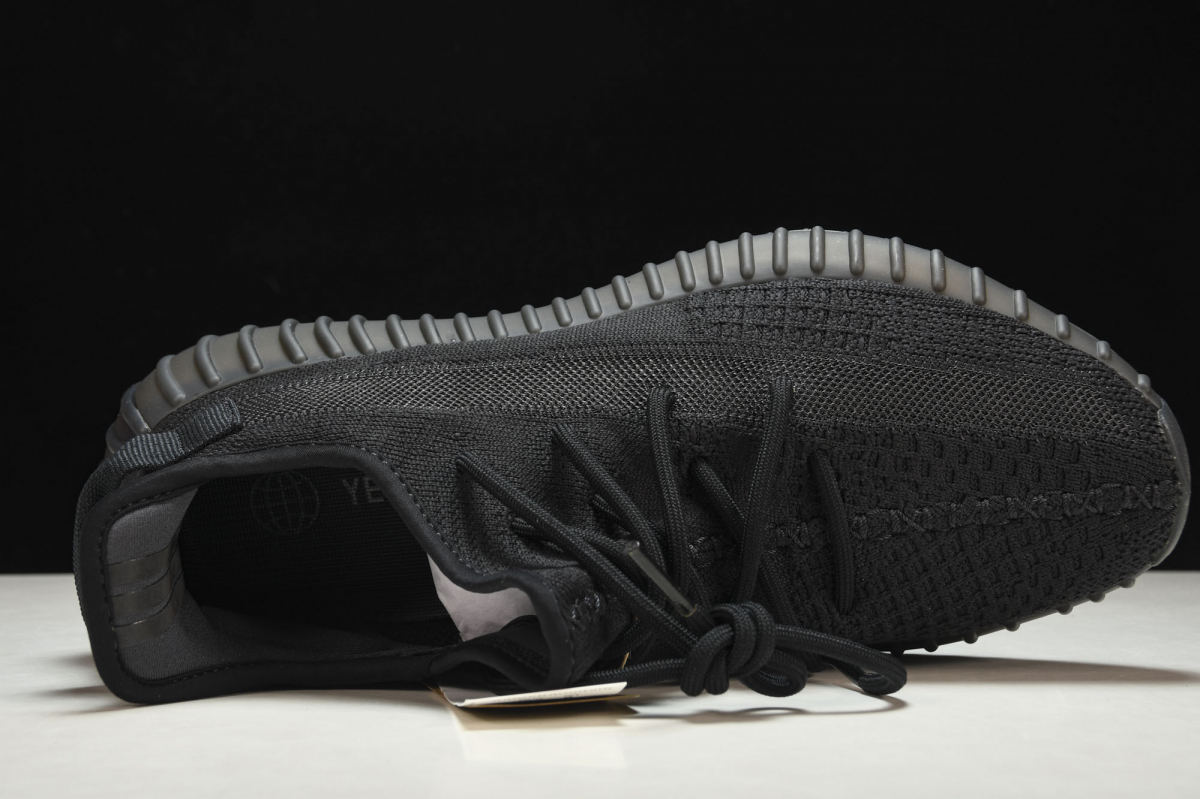 ad*s Y**zy boost 350 v2 onyx