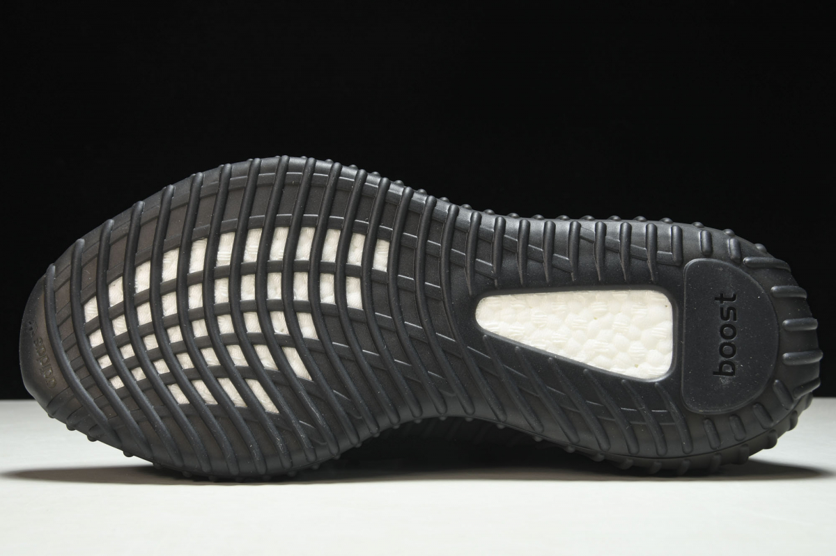 ad*s Y**zy boost 350 v2 onyx