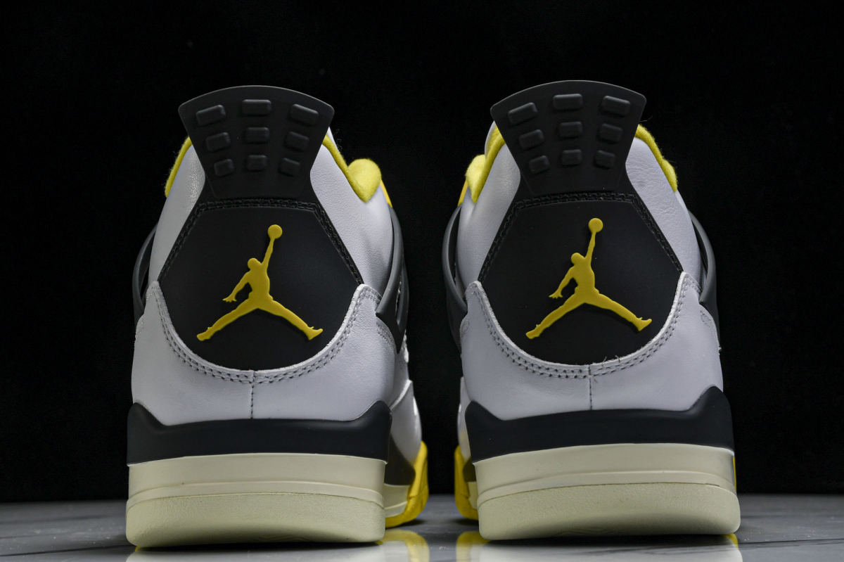 Jordan 4 Retro Vivid Sulfur