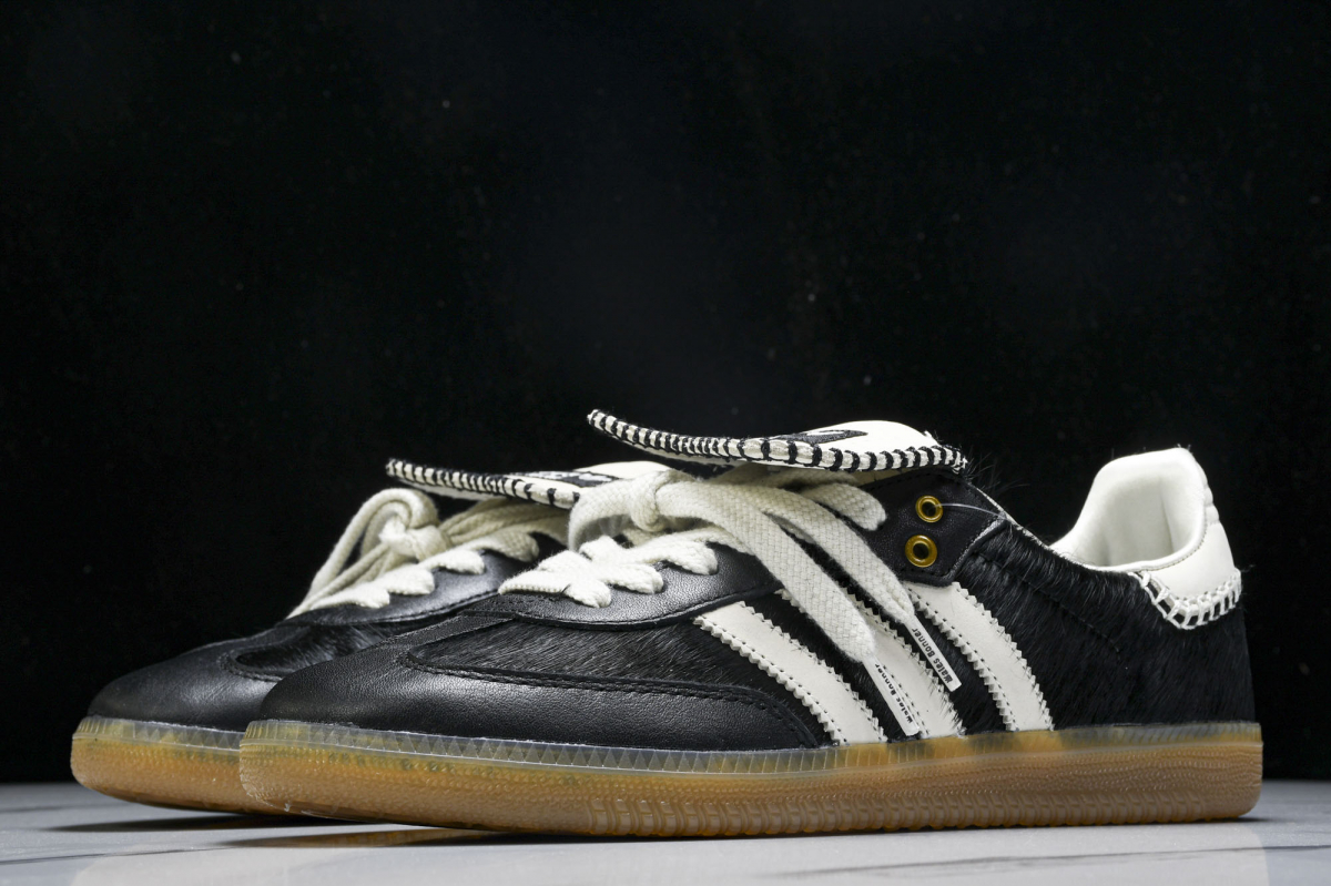 Ad*s samba pony tonal wales bonner core black
