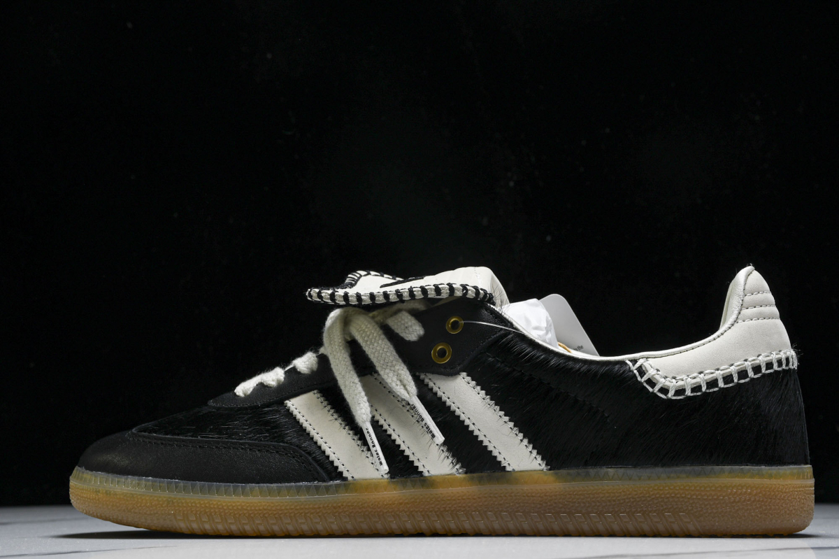 Ad*s samba pony tonal wales bonner core black