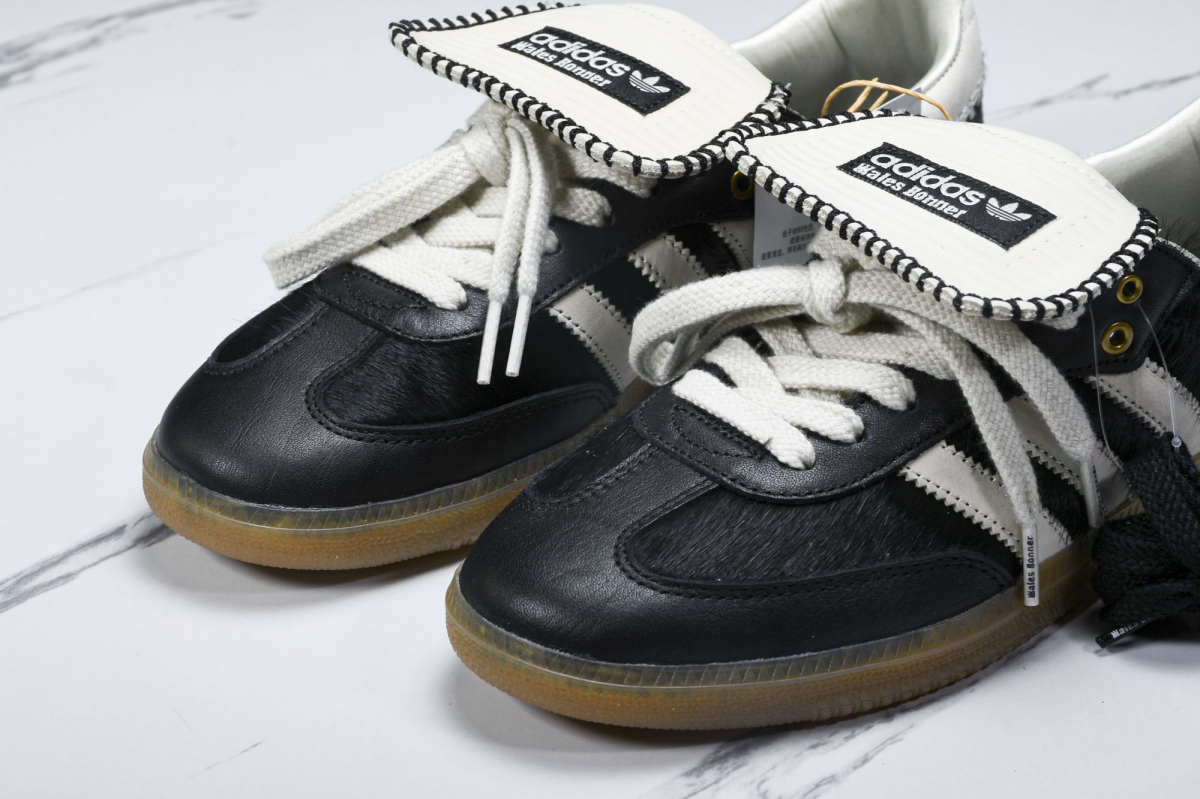 Ad*s samba pony tonal wales bonner core black