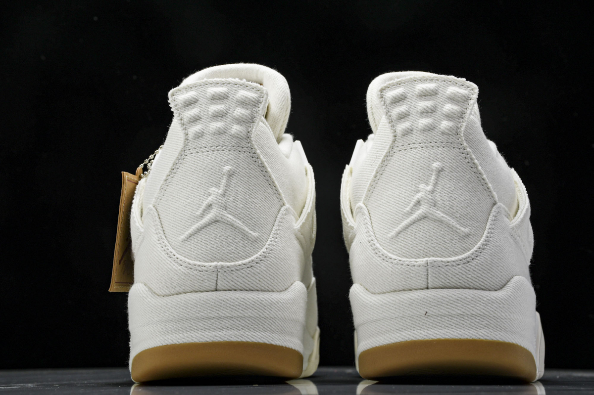 Jordan 4 Retro Levi