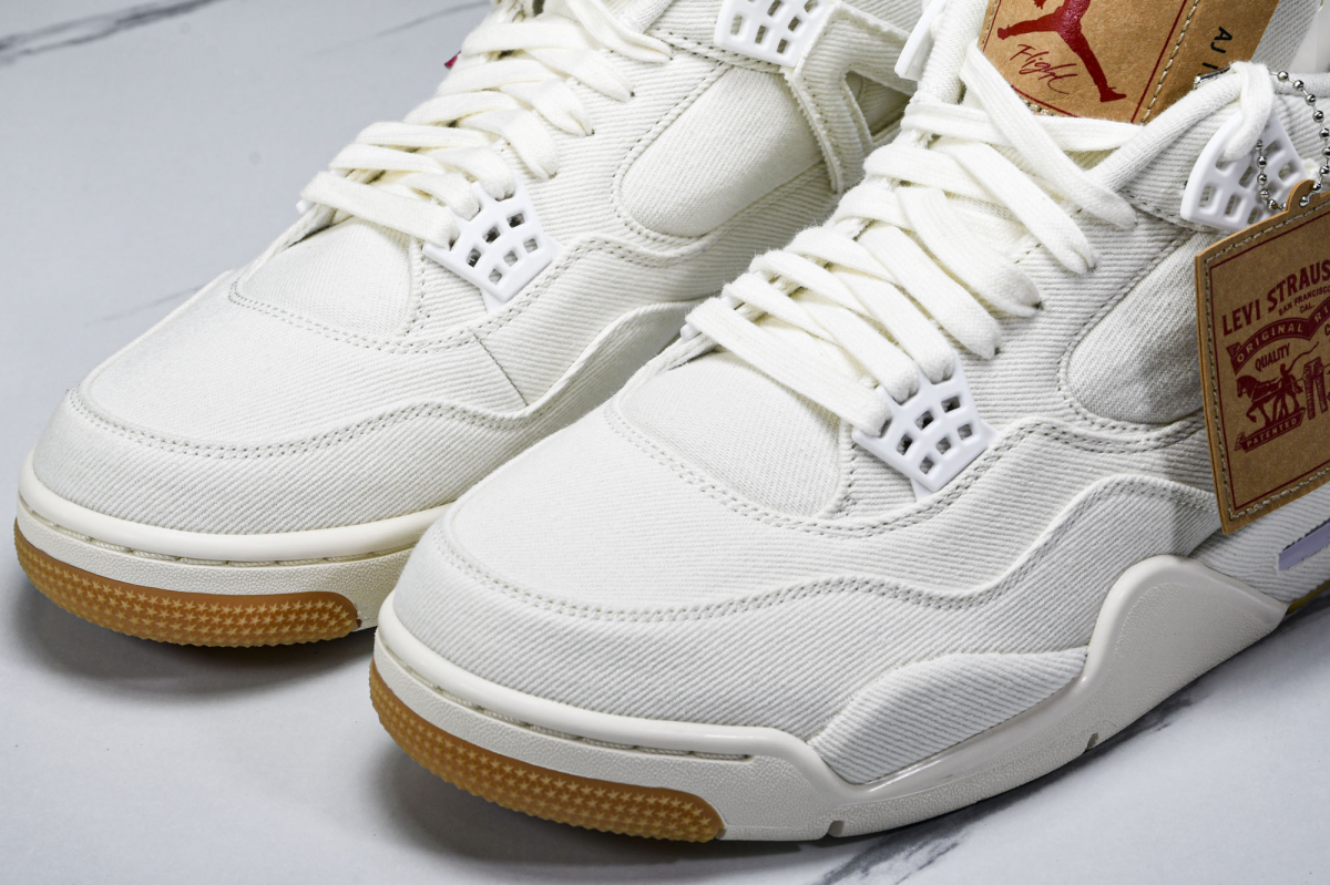 Jordan 4 Retro Levi