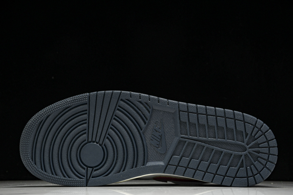 Jordan 1 Low SE Armory Navy
