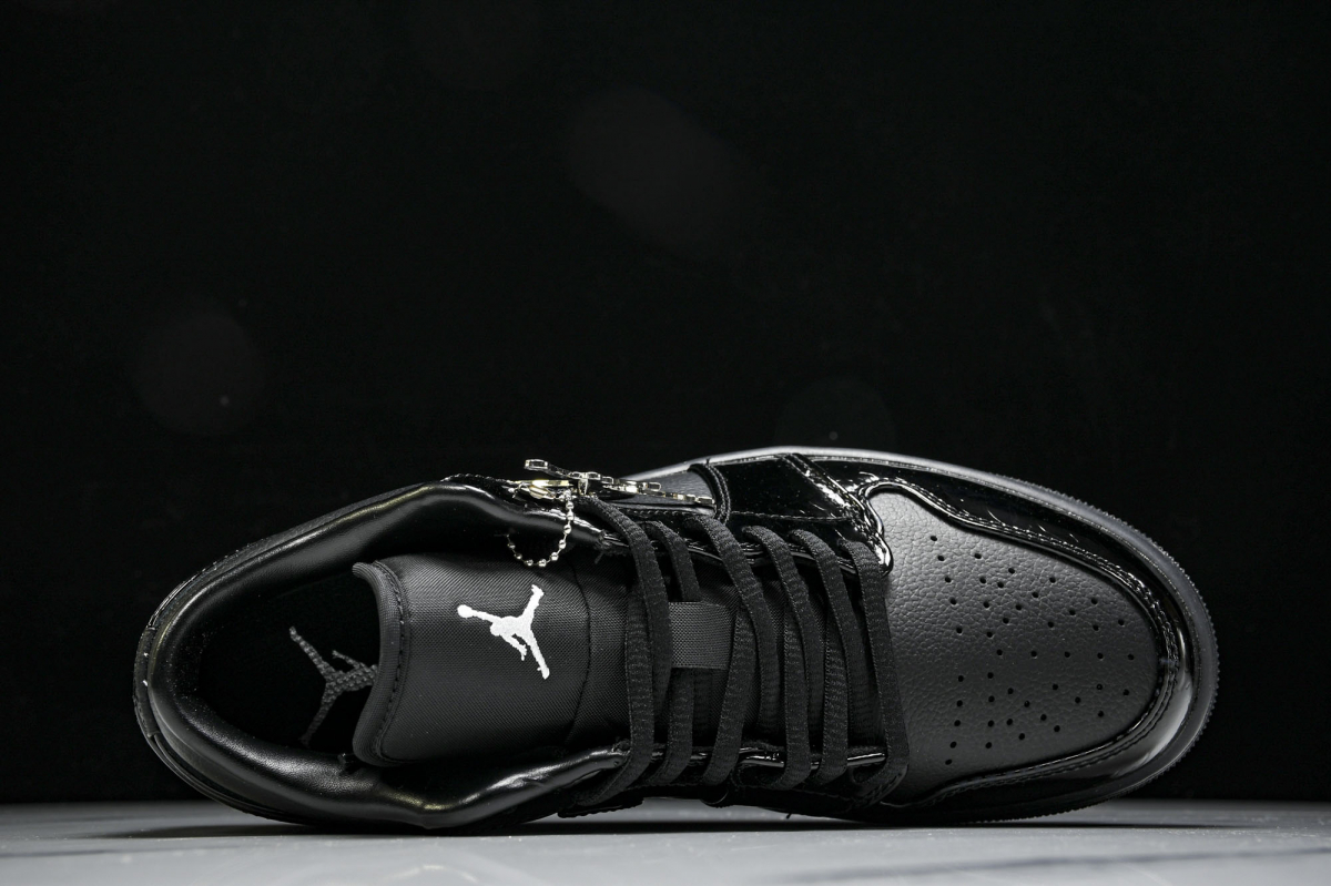 Jordan 1 Low SE Patent Elephant Black