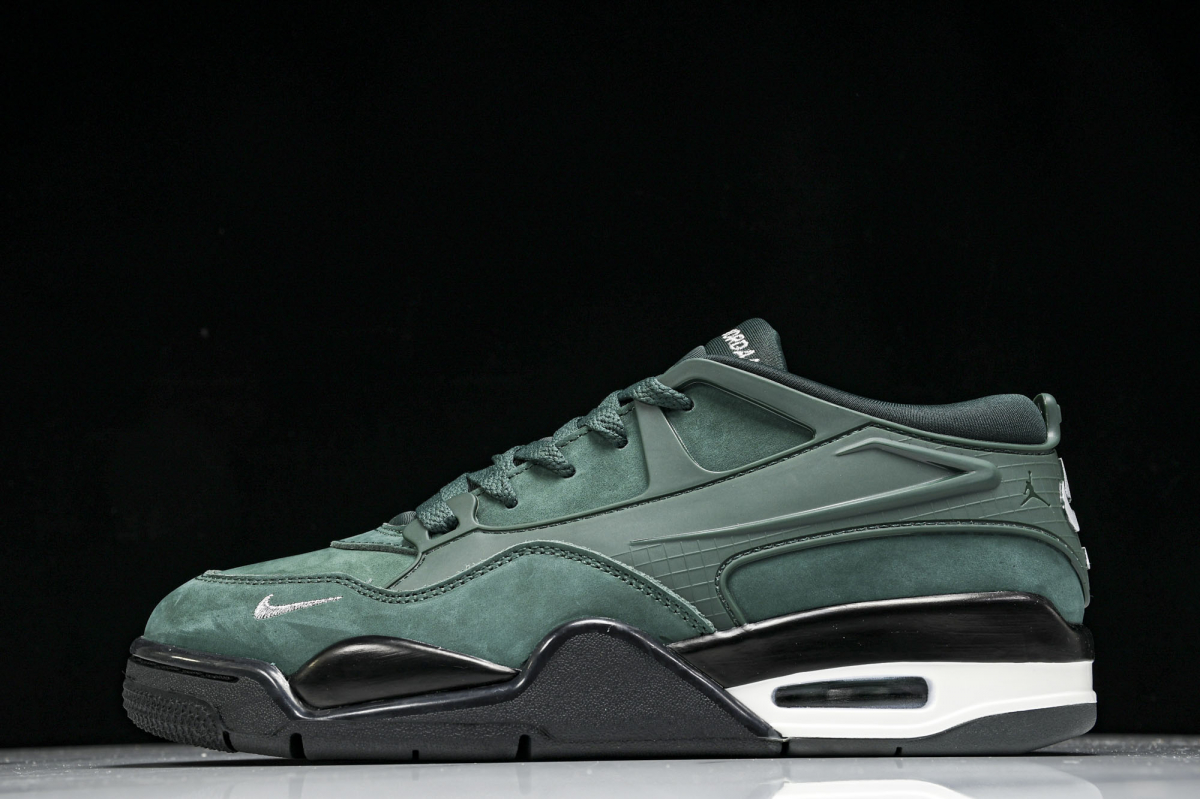 Jordan 4 RM SP Nigel Sylvester Grandma