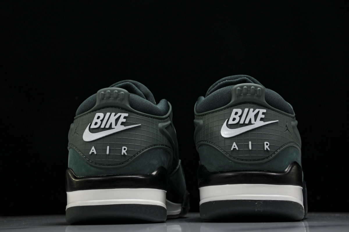 Jordan 4 RM SP Nigel Sylvester Grandma