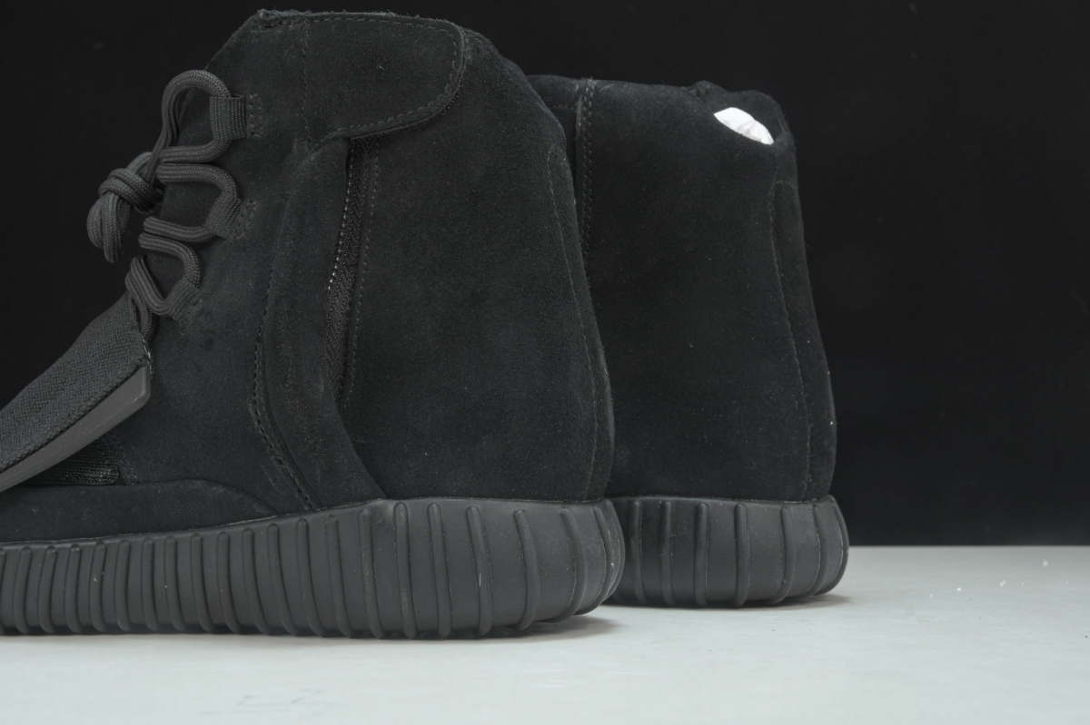 ad*s Y**zy boost 750 triple black