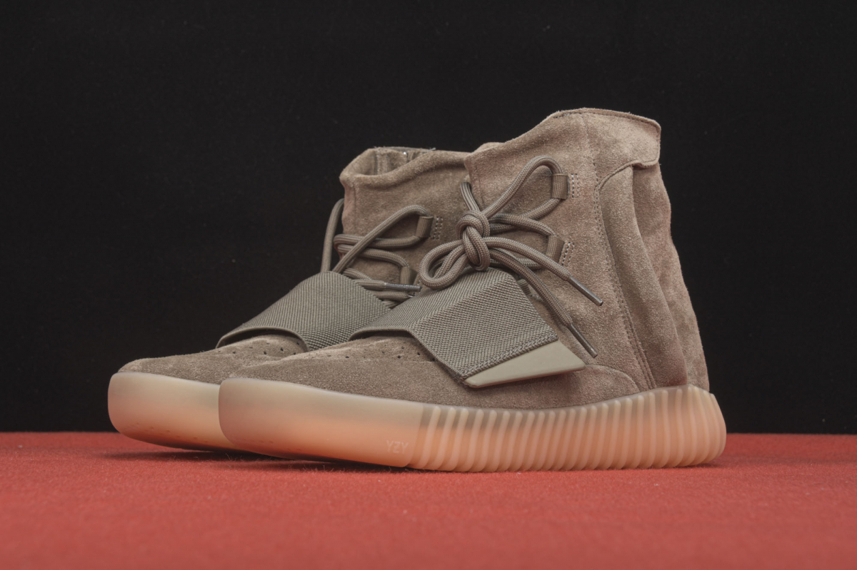 ad*s Y**zy boost 750 chocolate