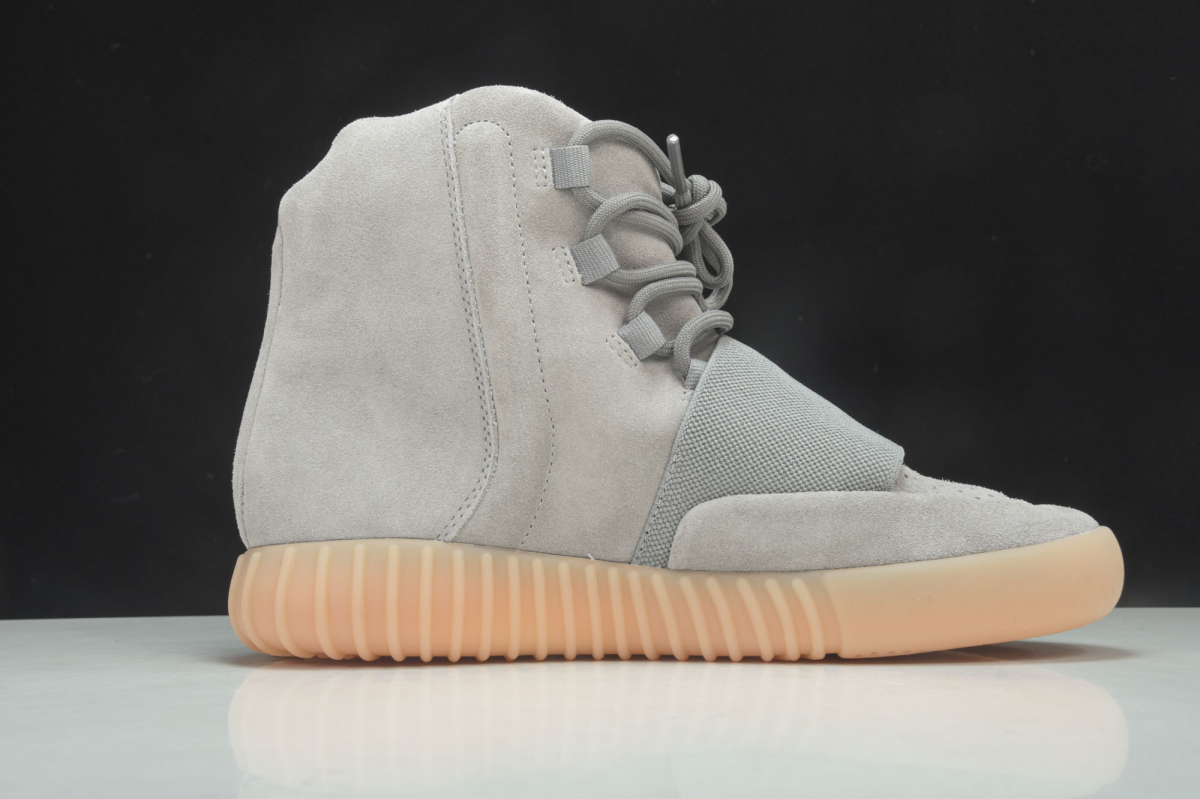 ad*s Y**zy boost 750 light grey glow in the dark