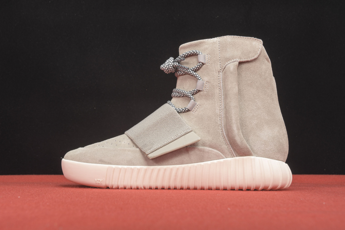 ad*s Y**zy boost 750 og light brown