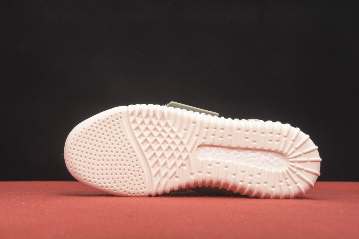 ad*s Y**zy boost 750 og light brown